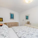 Kuca Za Odmor Dunja Sa Privatnim Bazenom Prázdninový dům Omišalj