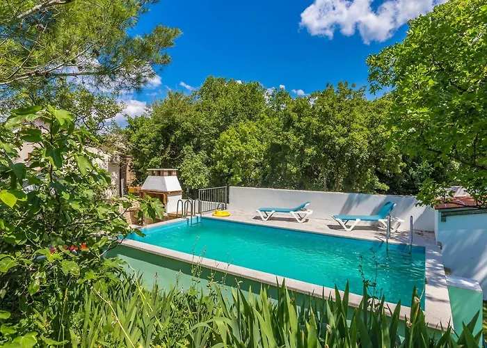 Kuca Za Odmor Dunja Sa Privatnim Bazenom Casa vacanze *