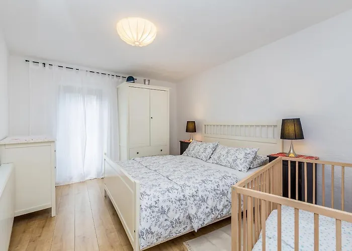 Kuca Za Odmor Dunja Sa Privatnim Bazenom * Omišalj