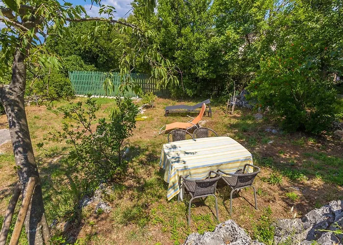 Casa vacanze Kuca Za Odmor Dunja Sa Privatnim Bazenom Omišalj