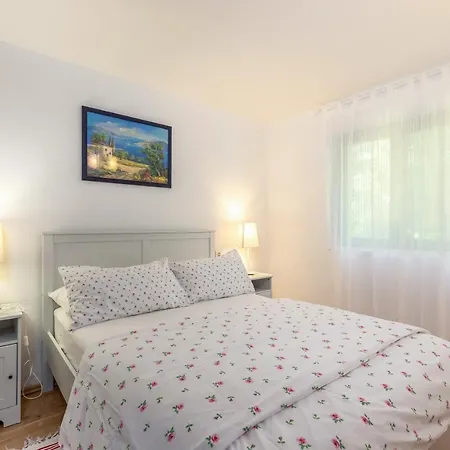 Kuca Za Odmor Dunja Sa Privatnim Bazenom Casa vacanze Omišalj
