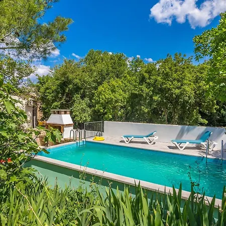 Kuca Za Odmor Dunja Sa Privatnim Bazenom Holiday home *