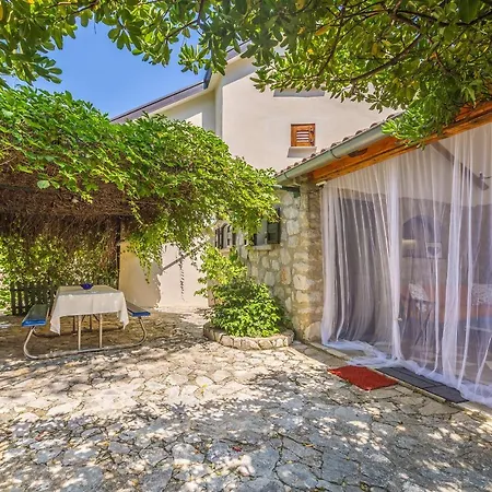Kuca Za Odmor Dunja Sa Privatnim Bazenom Omišalj